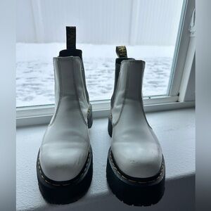 2976 Smooth Leather Platform Chelsea Boots